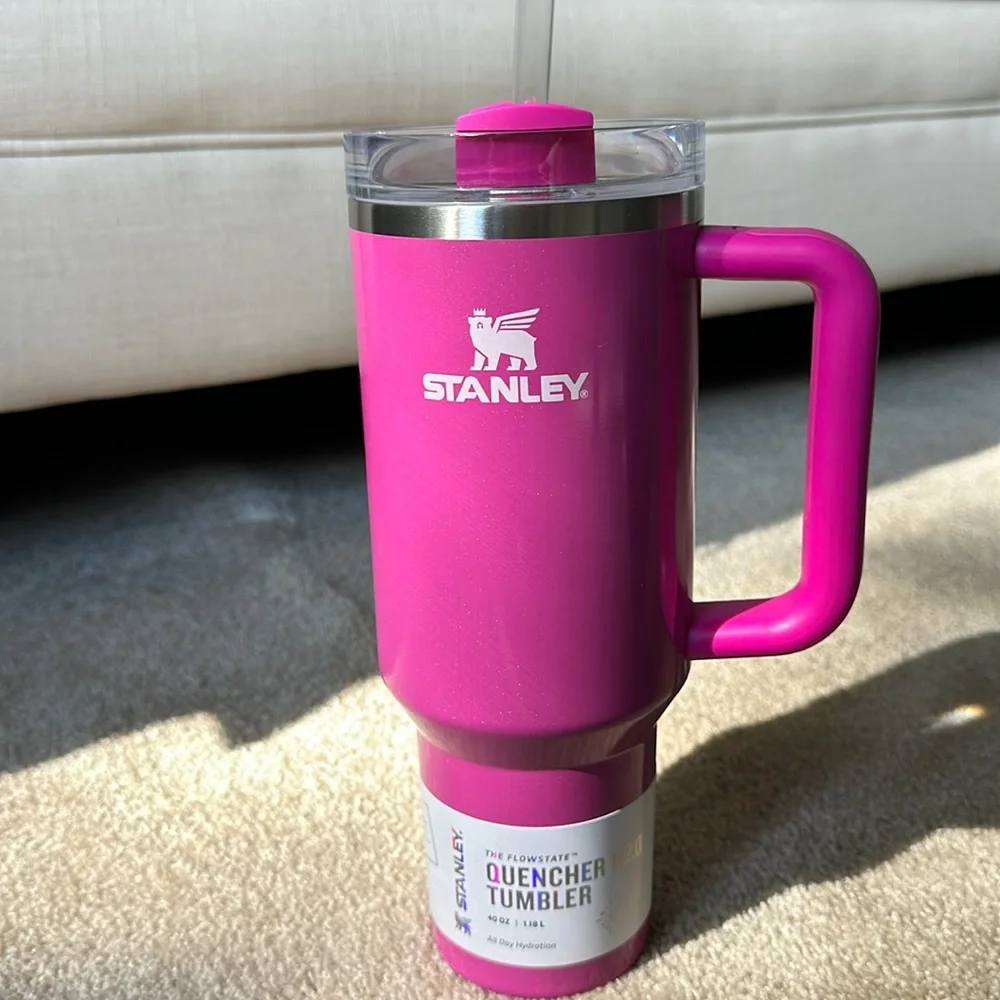 Stanley 40oz H2O Quencher Tumbler Shimmering Punch New NWT